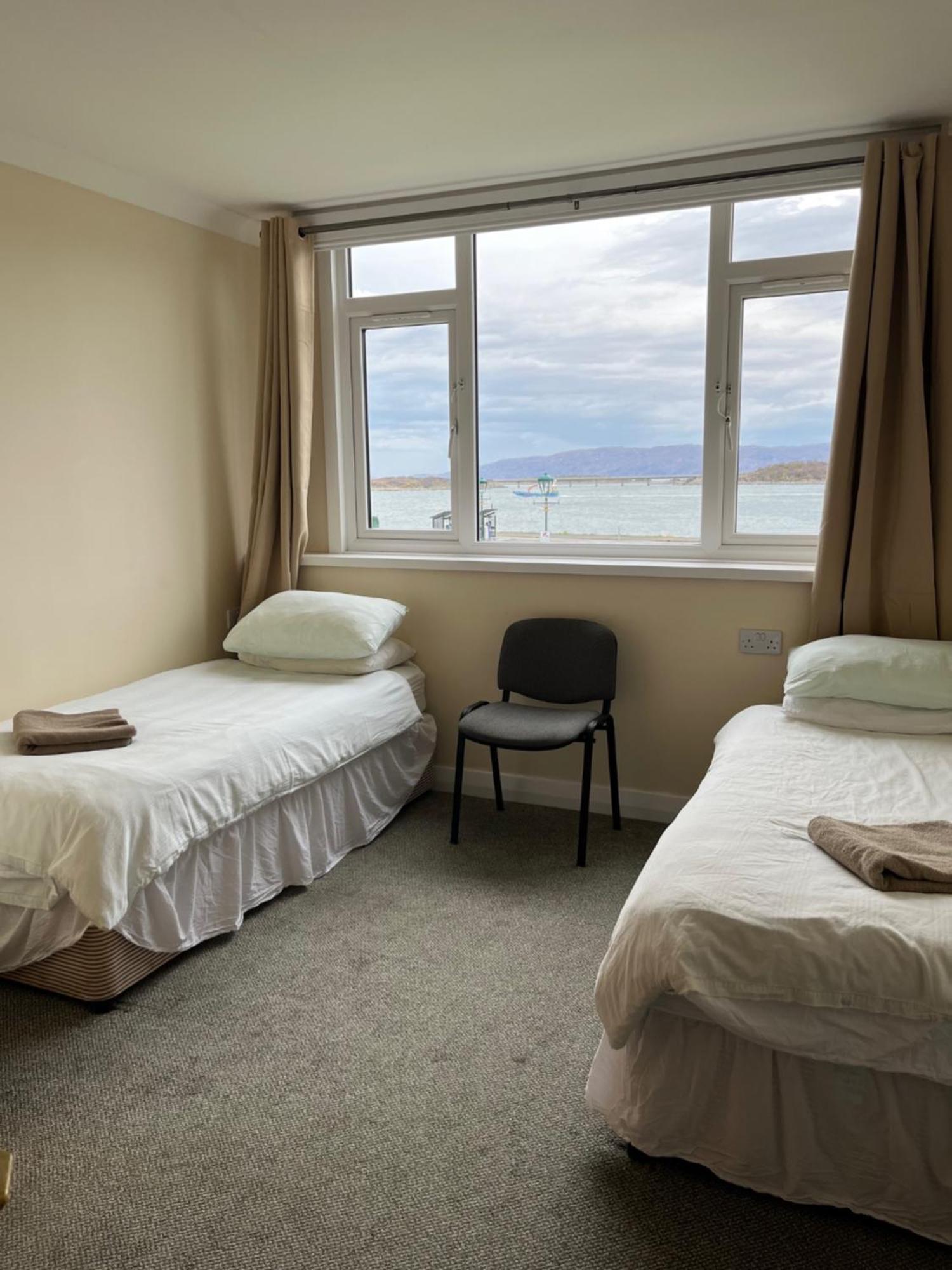 Saucy Mary'S Hostel Kyleakin Kültér fotó